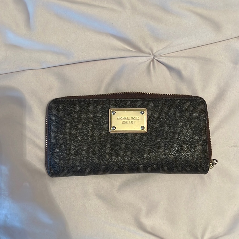 Michael Kors brown wallet